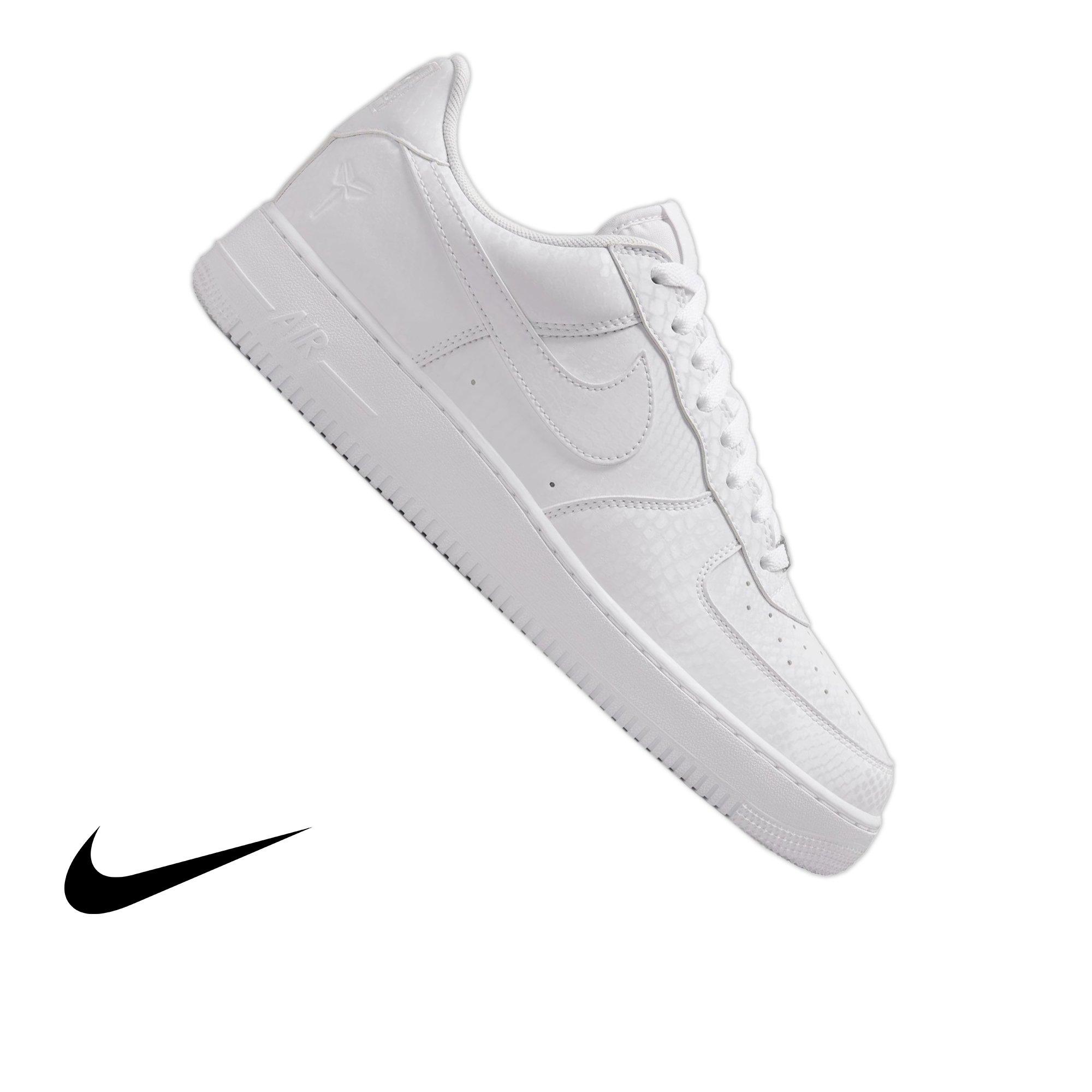 靴 30cm NIKE KOBE AIR FORCE 1 WHITE Kobe Bryant's Numbers Shine On This Nike Air Force 1 “White”